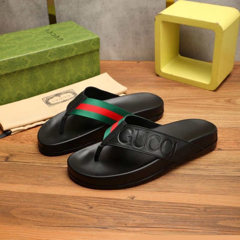 G*u*i slippers